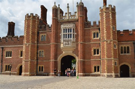 hampton court palace in tudor times|hampton royal palace tudor house.